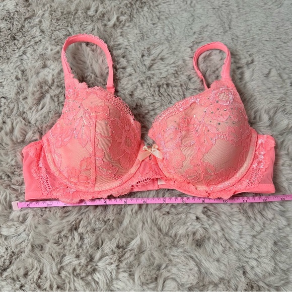 Victoria's Secret Body By Victoria Hot Pink Coral Lace & Gemstone Lined Demi Bra - Picture 10 of 11